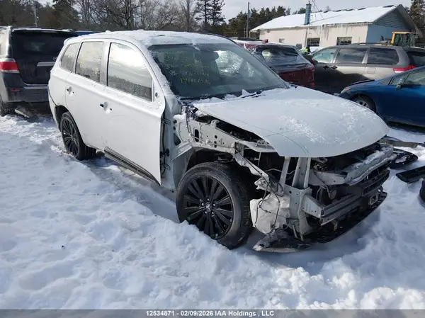 JA4JZ3AX7LZ613444 2020 MITSUBISHI OUTLANDER - Image 1