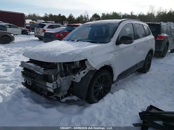 JA4JZ3AX7LZ613444 2020 MITSUBISHI OUTLANDER - Image 2