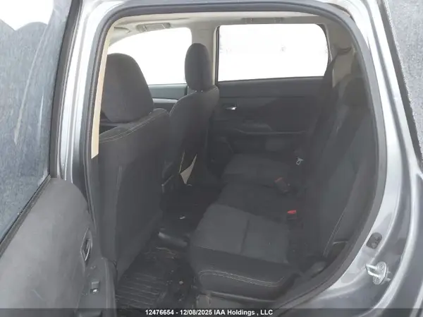 JA4JZ3AX9GZ612544 2016 MITSUBISHI OUTLANDER - Image 8