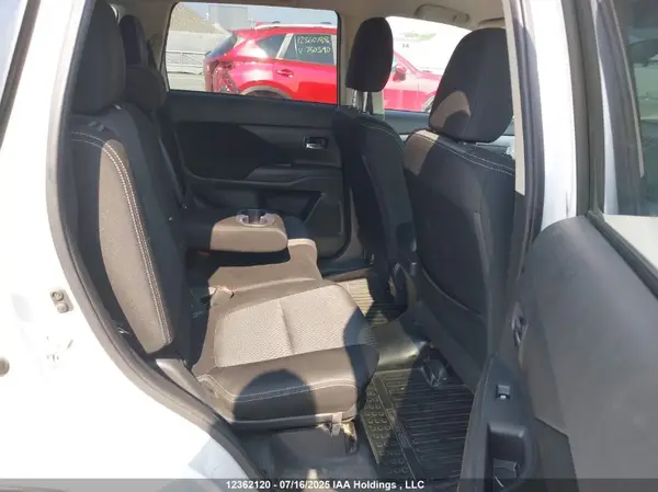JA4JZ3AX9JZ614947 2018 MITSUBISHI OUTLANDER - Image 8