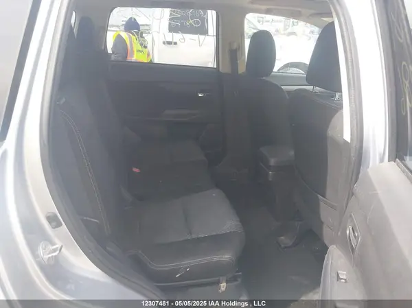 JA4JZ3AXXGZ611726 2016 MITSUBISHI OUTLANDER - Image 8