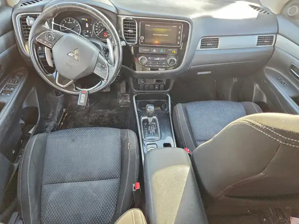JA4JZ3AXXHZ600291 2017 MITSUBISHI OUTLANDER - Image 8