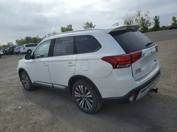 JA4JZ3AXXLZ604236 2020 MITSUBISHI OUTLANDER - Image 2