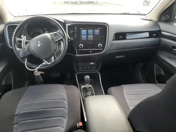 JA4JZ3AXXLZ604236 2020 MITSUBISHI OUTLANDER - Image 8
