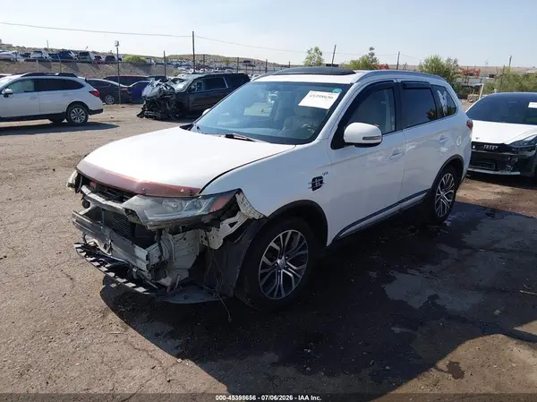 JA4JZ4AX0GZ011867 2016 MITSUBISHI OUTLANDER - Image 2