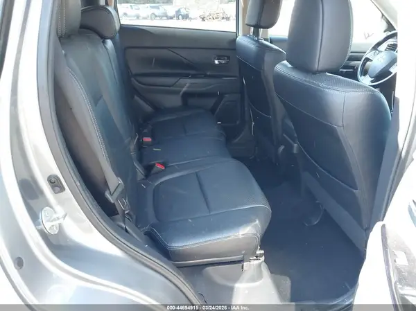JA4JZ4AX0GZ025302 2016 MITSUBISHI OUTLANDER - Image 8