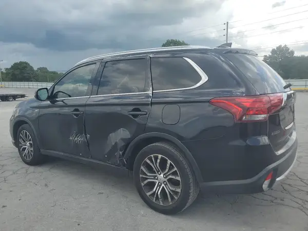 JA4JZ4AX0JZ014596 2018 MITSUBISHI OUTLANDER - Image 2