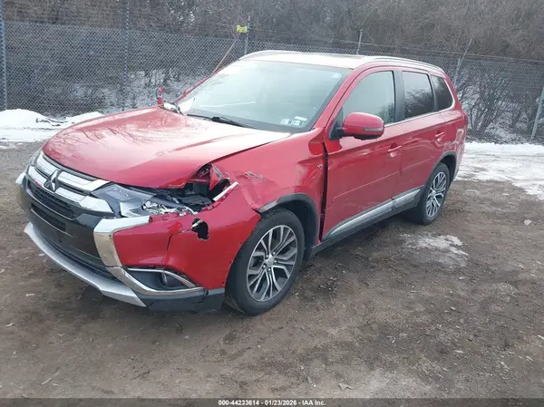 JA4JZ4AX0JZ069114 2018 MITSUBISHI OUTLANDER - Image 2