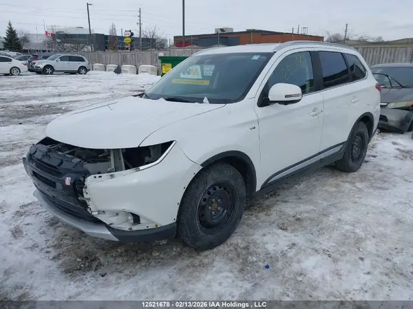 JA4JZ4AX0JZ603129 2018 MITSUBISHI OUTLANDER - Image 2
