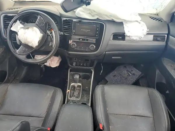 JA4JZ4AX0KZ001624 2019 MITSUBISHI OUTLANDER - Image 8