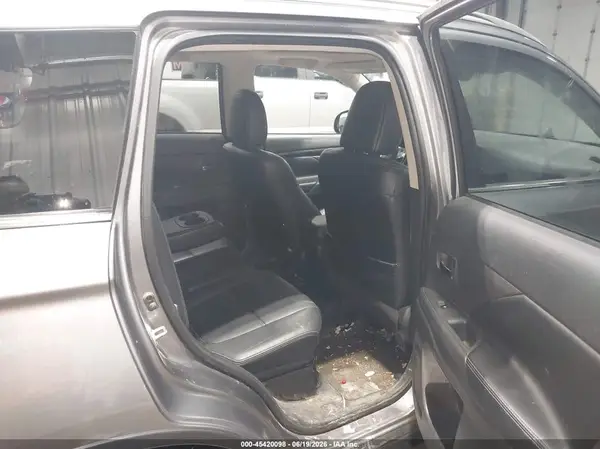 JA4JZ4AX1GZ013126 2016 MITSUBISHI OUTLANDER - Image 8