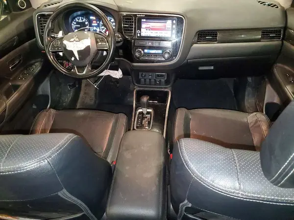 JA4JZ4AX1HZ031871 2017 MITSUBISHI OUTLANDER - Image 8