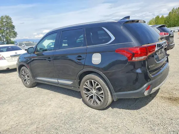 JA4JZ4AX1JJ004495 2018 MITSUBISHI OUTLANDER - Image 2