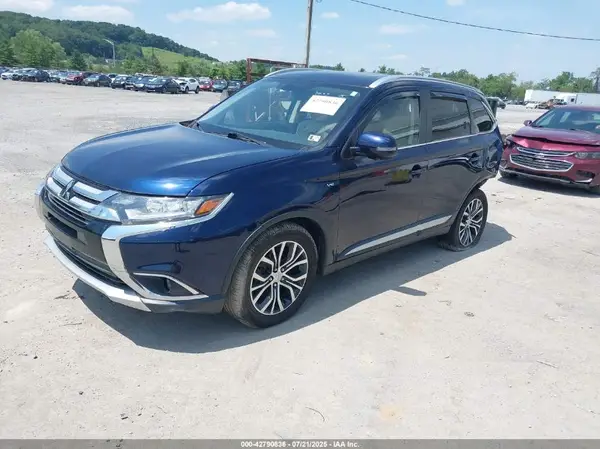 JA4JZ4AX1JZ016244 2018 MITSUBISHI OUTLANDER - Image 2
