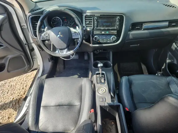 JA4JZ4AX2GZ000725 2016 MITSUBISHI OUTLANDER - Image 8