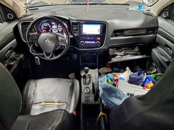 JA4JZ4AX2GZ040089 2016 MITSUBISHI OUTLANDER - Image 8
