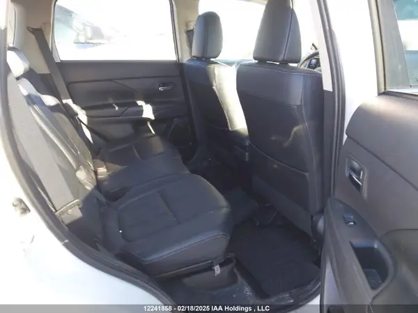 JA4JZ4AX2GZ606946 2016 MITSUBISHI OUTLANDER - Image 8