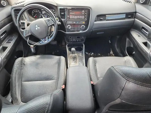 JA4JZ4AX2JJ004683 2018 MITSUBISHI OUTLANDER - Image 8