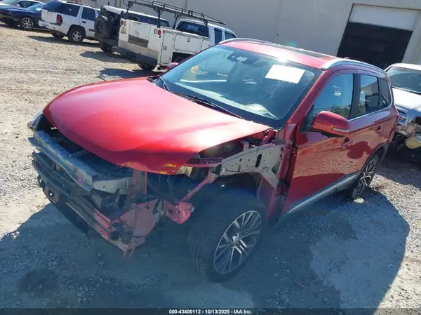 JA4JZ4AX2JZ000294 2018 MITSUBISHI OUTLANDER - Image 2