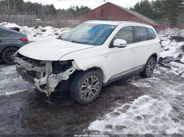 JA4JZ4AX2JZ009304 2018 MITSUBISHI OUTLANDER - Image 2