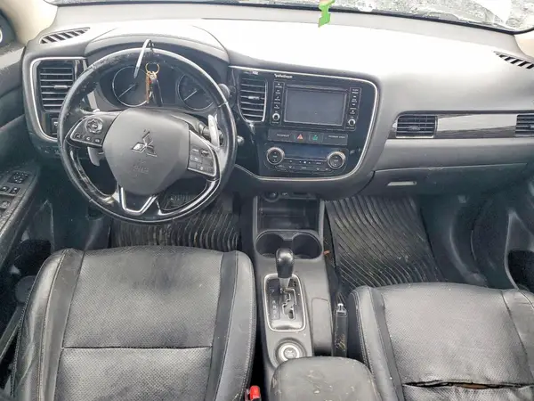 JA4JZ4AX3GZ602582 2016 MITSUBISHI OUTLANDER - Image 8