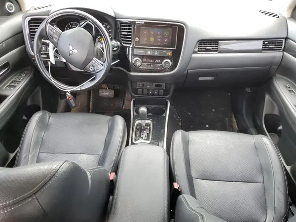 JA4JZ4AX3HZ038613 2017 MITSUBISHI OUTLANDER - Image 8