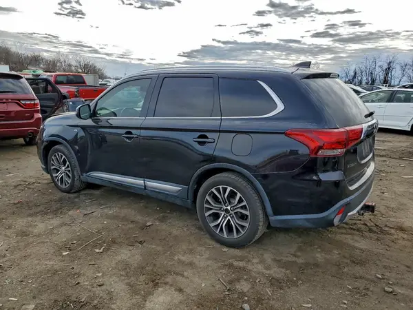 JA4JZ4AX3JZ019341 2018 MITSUBISHI OUTLANDER - Image 2