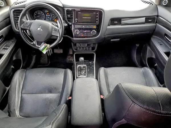 JA4JZ4AX3JZ019341 2018 MITSUBISHI OUTLANDER - Image 8