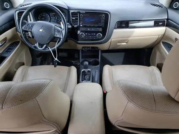 JA4JZ4AX4GZ001343 2016 MITSUBISHI OUTLANDER - Image 8