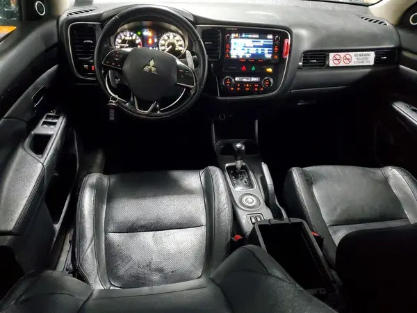 JA4JZ4AX4GZ060151 2016 MITSUBISHI OUTLANDER - Image 8