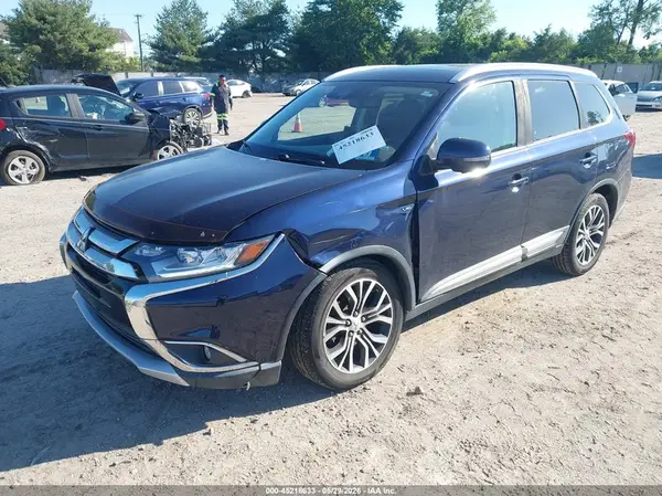 JA4JZ4AX4JZ048573 2018 MITSUBISHI OUTLANDER - Image 2
