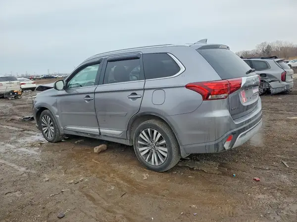 JA4JZ4AX4KJ000524 2019 MITSUBISHI OUTLANDER - Image 2