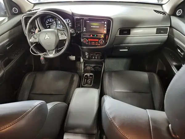 JA4JZ4AX4KZ001481 2019 MITSUBISHI OUTLANDER - Image 8