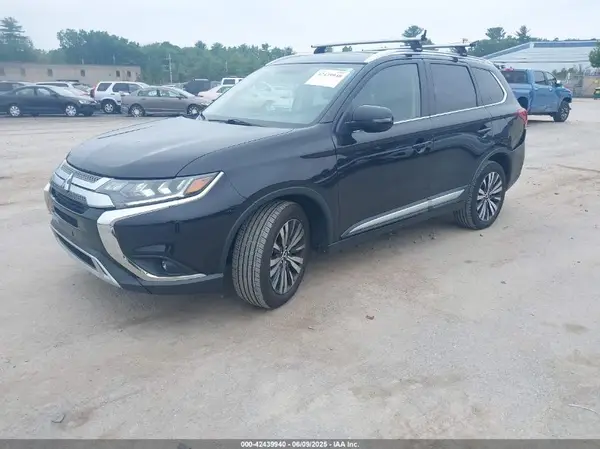 JA4JZ4AX4KZ037414 2019 MITSUBISHI OUTLANDER - Image 2