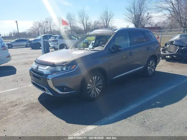 JA4JZ4AX4LZ008884 2020 MITSUBISHI OUTLANDER - Image 2