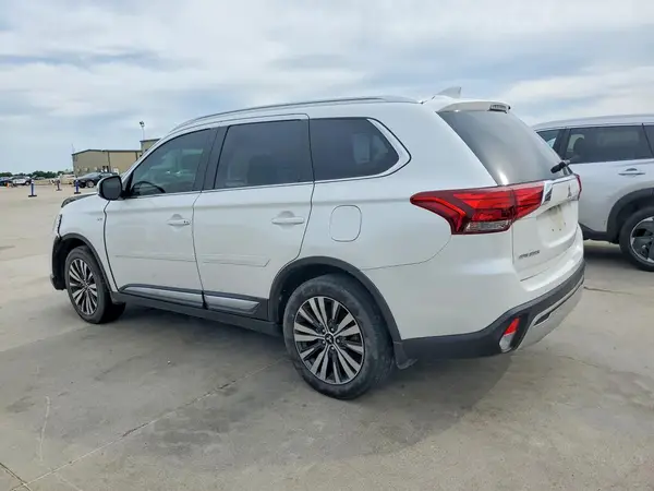 JA4JZ4AX4LZ016466 2020 MITSUBISHI OUTLANDER - Image 2