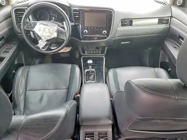 JA4JZ4AX4LZ016466 2020 MITSUBISHI OUTLANDER - Image 8