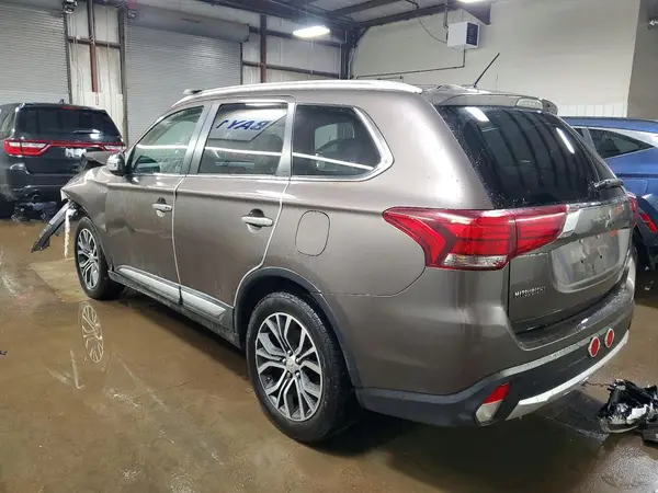 JA4JZ4AX5GZ018958 2016 MITSUBISHI OUTLANDER - Image 2