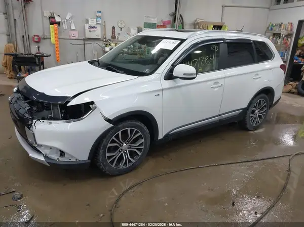 JA4JZ4AX5GZ021570 2016 MITSUBISHI OUTLANDER - Image 2