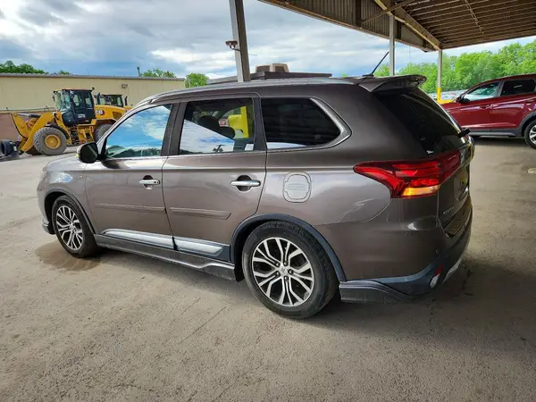 JA4JZ4AX5GZ037459 2016 MITSUBISHI OUTLANDER - Image 2