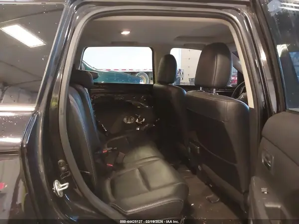 JA4JZ4AX5HZ023756 2017 MITSUBISHI OUTLANDER - Image 8