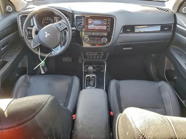 JA4JZ4AX5HZ036992 2017 MITSUBISHI OUTLANDER - Image 8