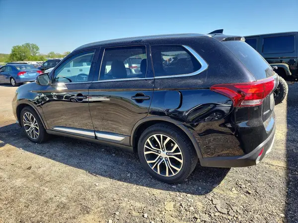JA4JZ4AX5HZ045322 2017 MITSUBISHI OUTLANDER - Image 2