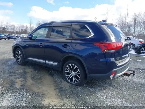 JA4JZ4AX5JJ601004 2018 MITSUBISHI OUTLANDER - Image 2