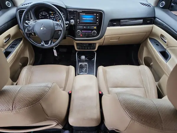 JA4JZ4AX5JZ064927 2018 MITSUBISHI OUTLANDER - Image 8