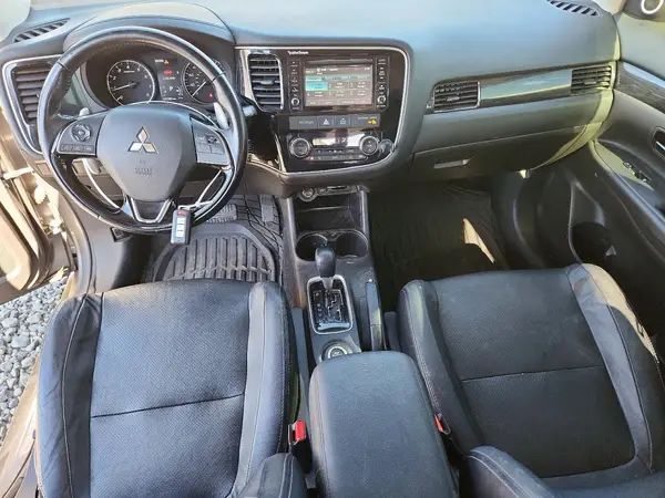 JA4JZ4AX6GZ010271 2016 MITSUBISHI OUTLANDER - Image 8
