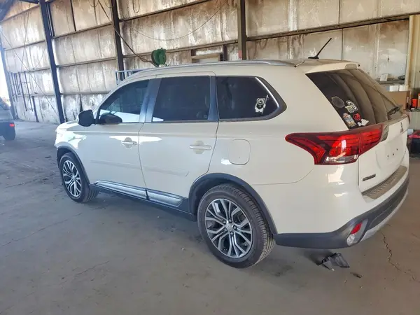 JA4JZ4AX6GZ025823 2016 MITSUBISHI OUTLANDER - Image 2
