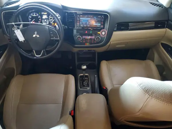 JA4JZ4AX6GZ025823 2016 MITSUBISHI OUTLANDER - Image 8