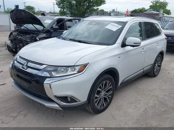 JA4JZ4AX6HZ039867 2017 MITSUBISHI OUTLANDER - Image 2