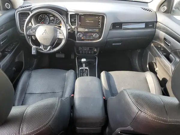 JA4JZ4AX6HZ044440 2017 MITSUBISHI OUTLANDER - Image 8